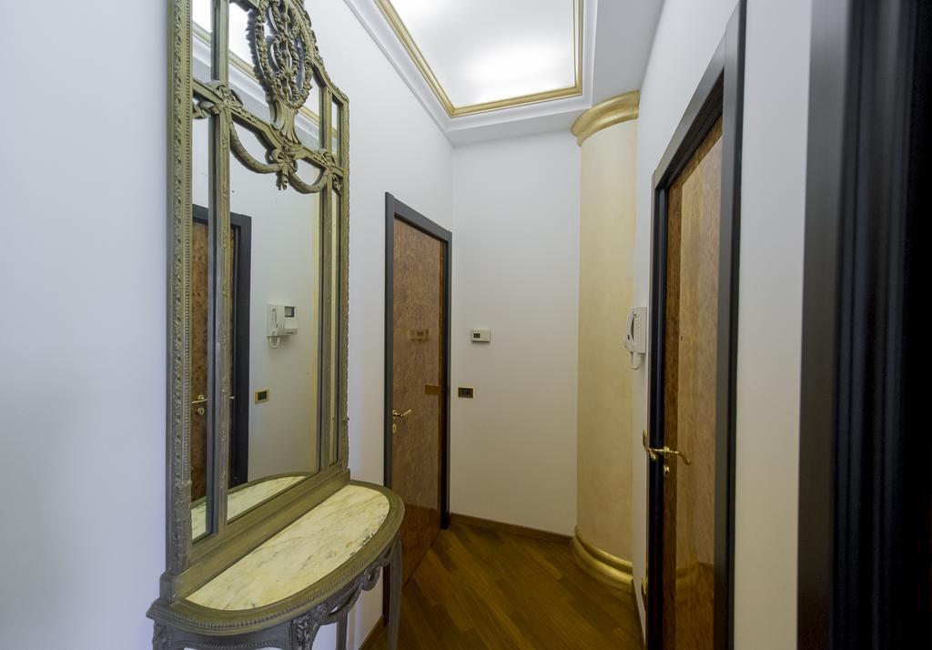 Double Room Private Internal Bathroom