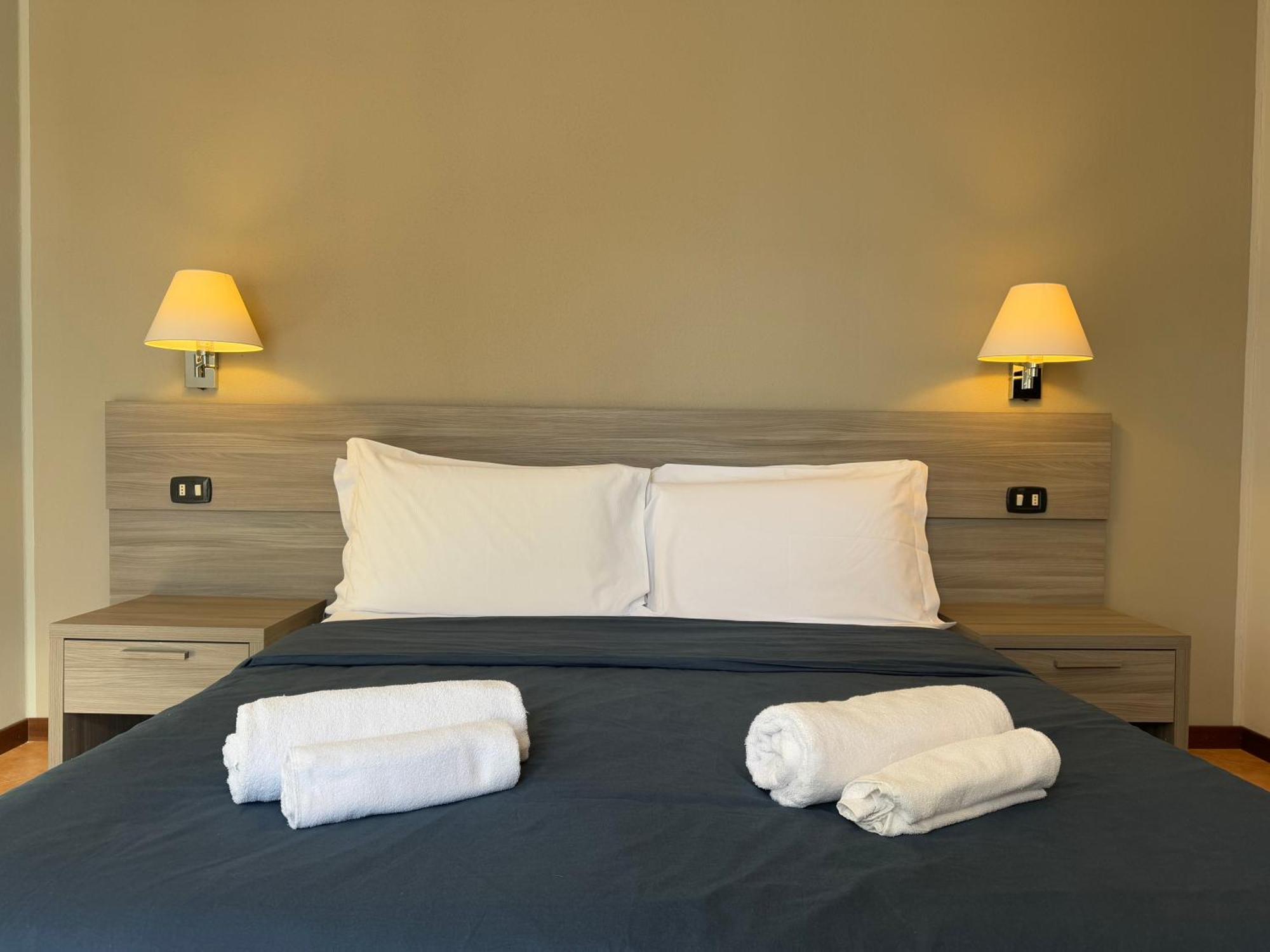 Double Room Lake View